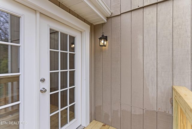 4007 Garden Drive, Knoxville, TN 37918