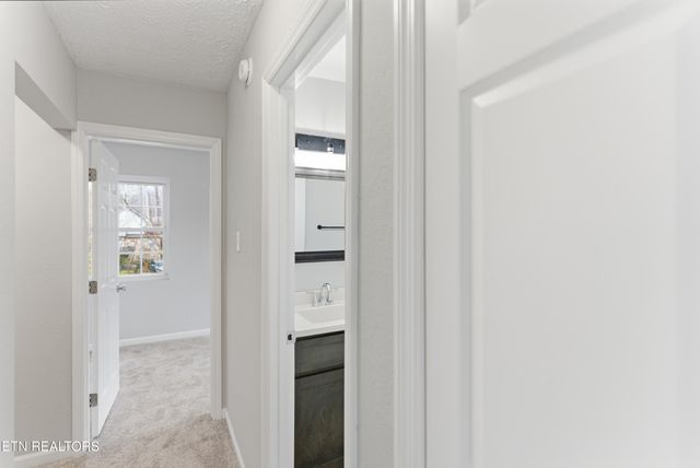 4007 Garden Drive, Knoxville, TN 37918