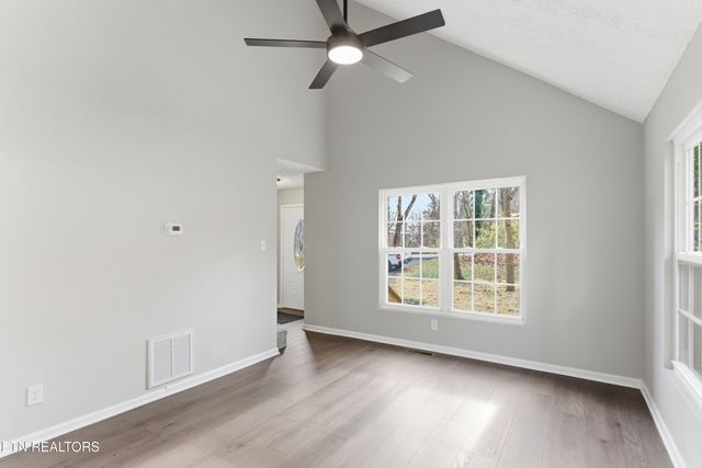 4007 Garden Drive, Knoxville, TN 37918