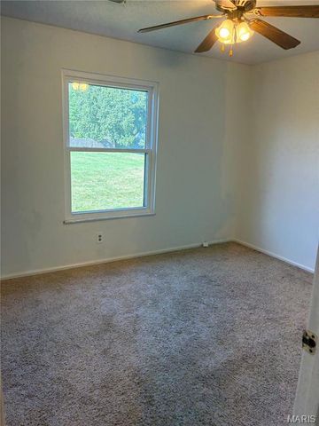 1637 Summergate Parkway N, St Peters, MO 63303