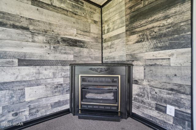 810 N Blackhoof Street, Wapakoneta, OH 45895