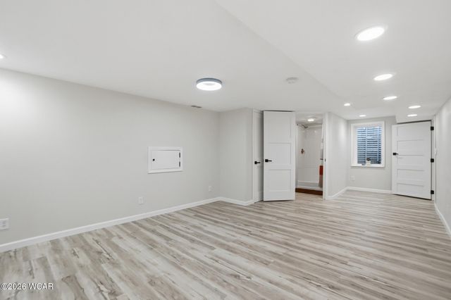 810 N Blackhoof Street, Wapakoneta, OH 45895