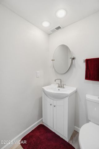 810 N Blackhoof Street, Wapakoneta, OH 45895