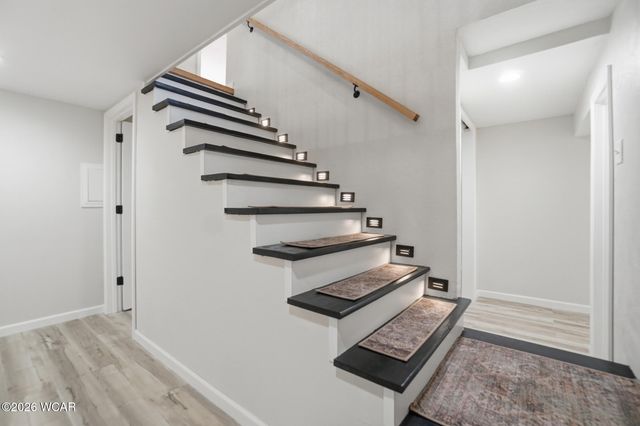 810 N Blackhoof Street, Wapakoneta, OH 45895