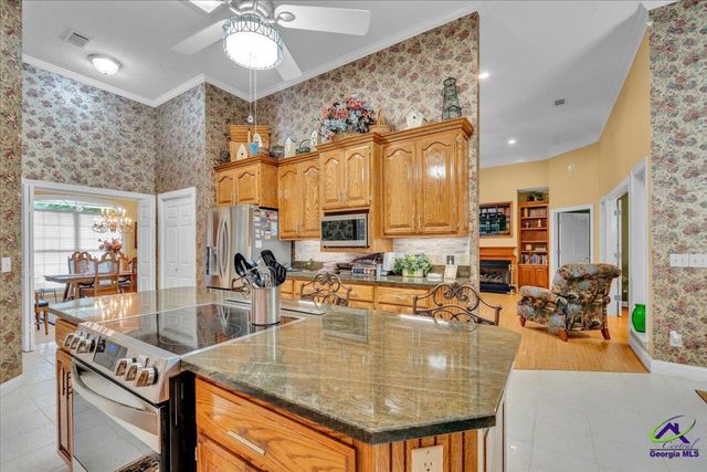 110 Governers Walk, Kathleen, GA 31047
