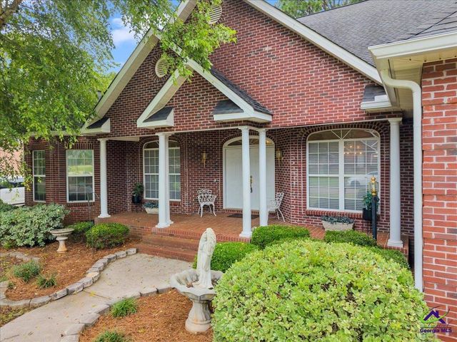 110 Governers Walk, Kathleen, GA 31047