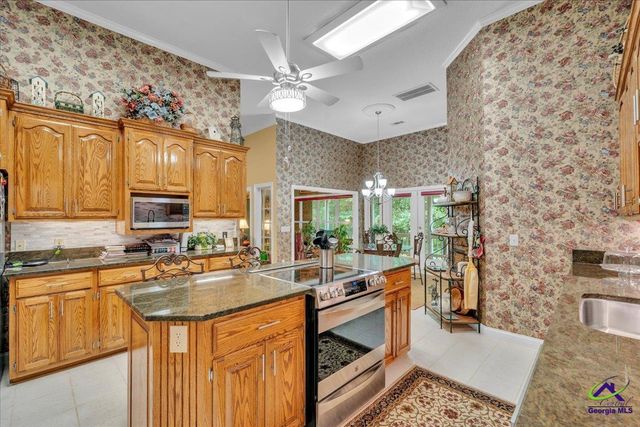 110 Governers Walk, Kathleen, GA 31047