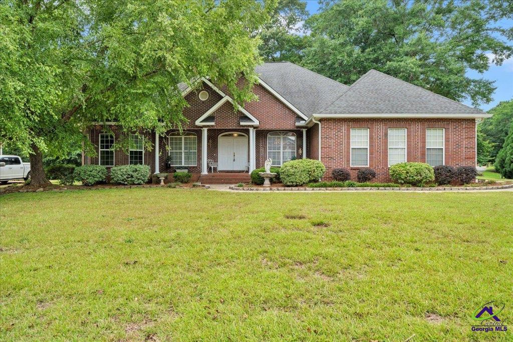 110 Governers Walk, Kathleen, GA 31047