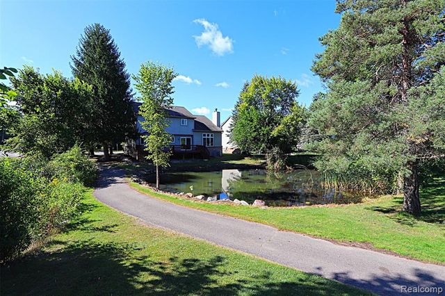 2320 Baltusrol Drive, Commerce Twp, MI 48382