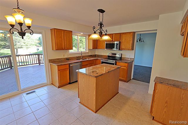 2320 Baltusrol Drive, Commerce Twp, MI 48382