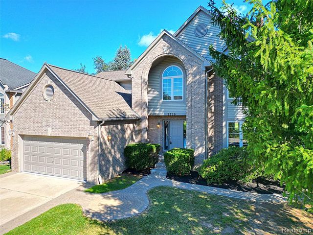 2320 Baltusrol Drive, Commerce Twp, MI 48382