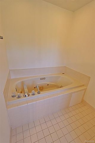 2320 Baltusrol Drive, Commerce Twp, MI 48382