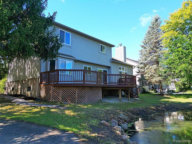 2320 Baltusrol Drive, Commerce Twp, MI 48382