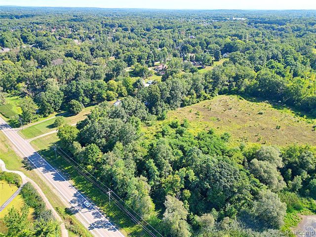 2320 Baltusrol Drive, Commerce Twp, MI 48382