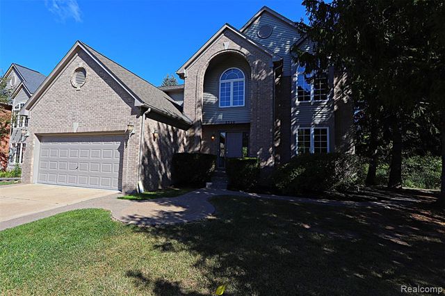 2320 Baltusrol Drive, Commerce Twp, MI 48382