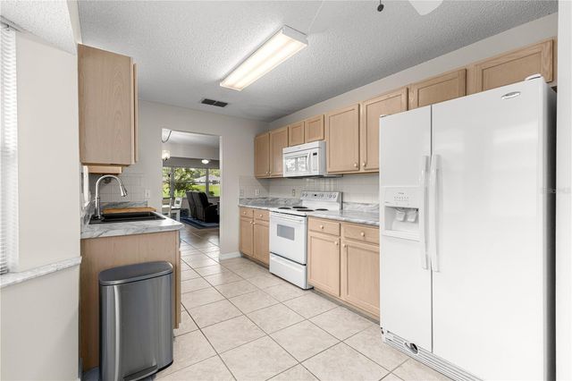 9037 SW 91ST CIRCLE, Ocala, FL 34481