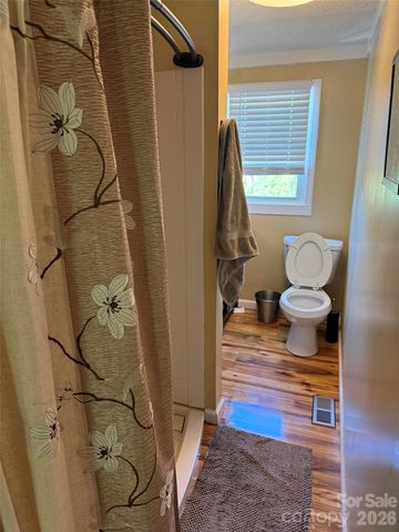 102 Phillips Road, Spruce Pine, NC 28777