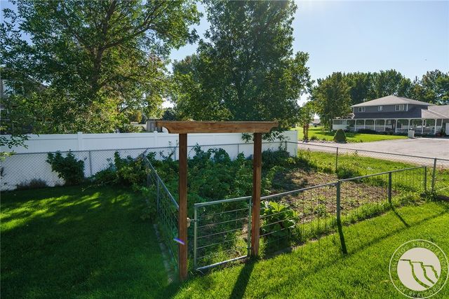 4714 S Woodhaven Way, Billings, MT 59106