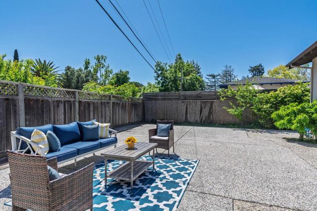 2045 Helena Way, Redwood City, CA 94061
