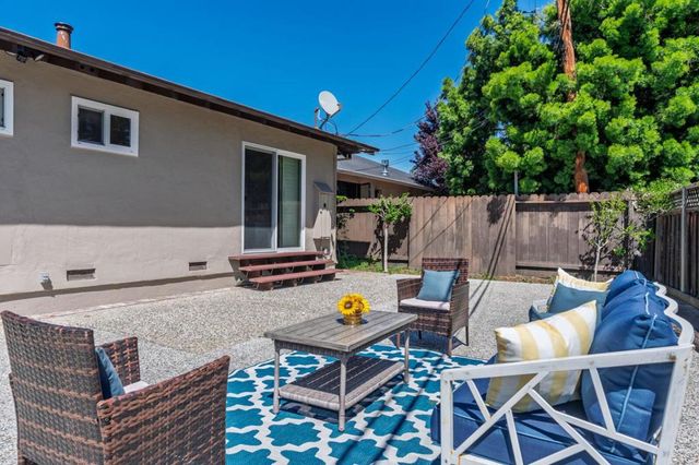 2045 Helena Way, Redwood City, CA 94061