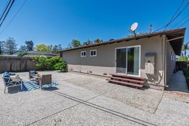 2045 Helena Way, Redwood City, CA 94061