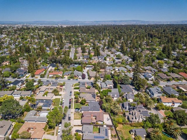 2045 Helena Way, Redwood City, CA 94061