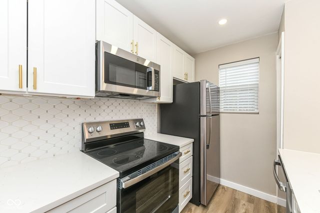 3016 Lake Shore Drive B, Indianapolis, IN 46205