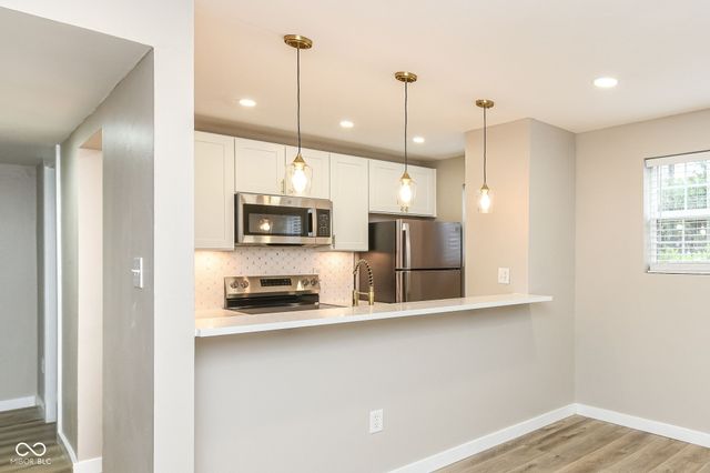 3016 Lake Shore Drive B, Indianapolis, IN 46205