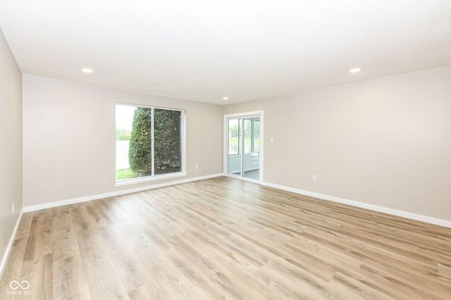 3016 Lake Shore Drive B, Indianapolis, IN 46205