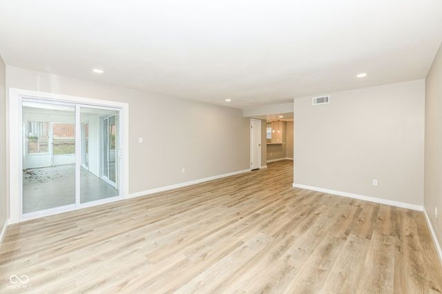 3016 Lake Shore Drive B, Indianapolis, IN 46205