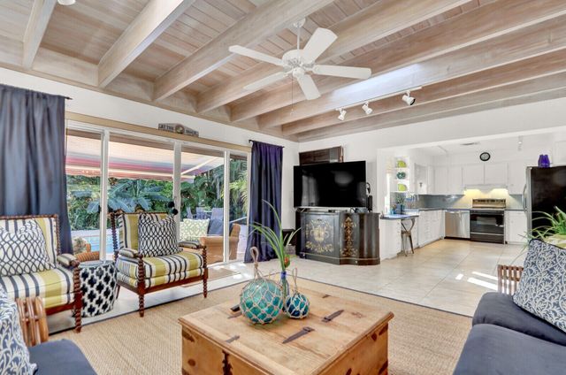 324 BLOSSOM Lane, West Palm Beach, FL 33404