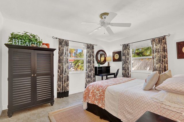 324 BLOSSOM Lane, West Palm Beach, FL 33404