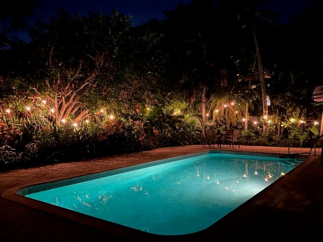 324 BLOSSOM Lane, West Palm Beach, FL 33404