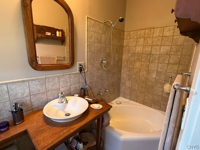 190 Parkside Avenue, Syracuse, NY 13207