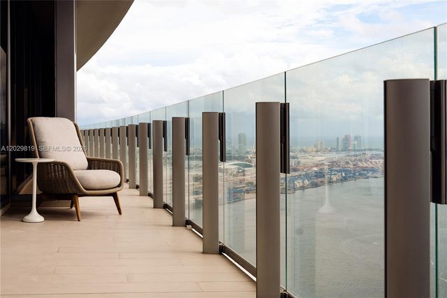 300 E Biscayne Blvd Way 5101, Miami, FL 33131