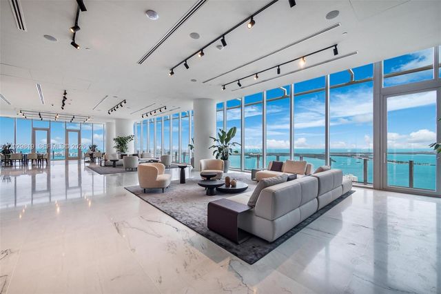 300 E Biscayne Blvd Way 5101, Miami, FL 33131