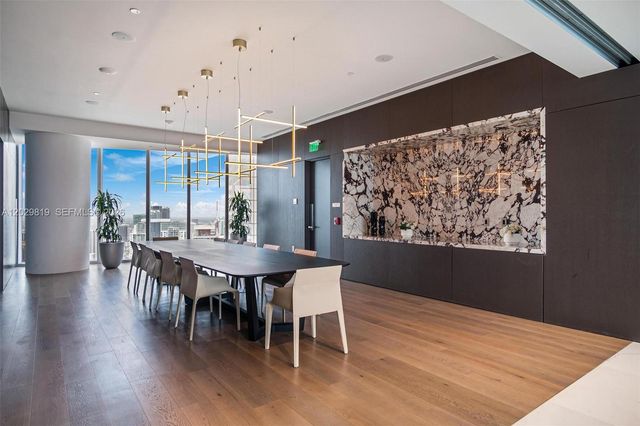 300 E Biscayne Blvd Way 5101, Miami, FL 33131