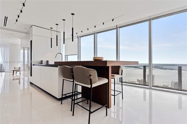300 E Biscayne Blvd Way 5101, Miami, FL 33131
