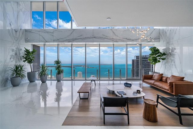 300 E Biscayne Blvd Way 5101, Miami, FL 33131