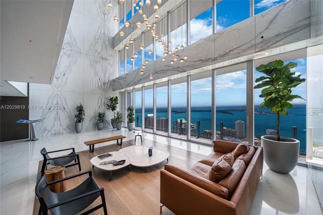 300 E Biscayne Blvd Way 5101, Miami, FL 33131