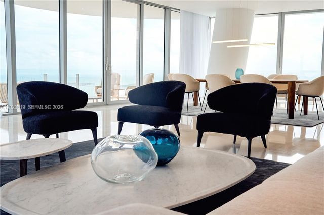 300 E Biscayne Blvd Way 5101, Miami, FL 33131