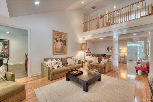 171 Jonathan Lane, Westhampton, NY 11977