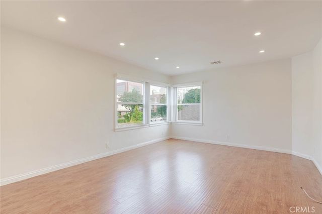 336 W Lexington Drive A, Glendale, CA 91203