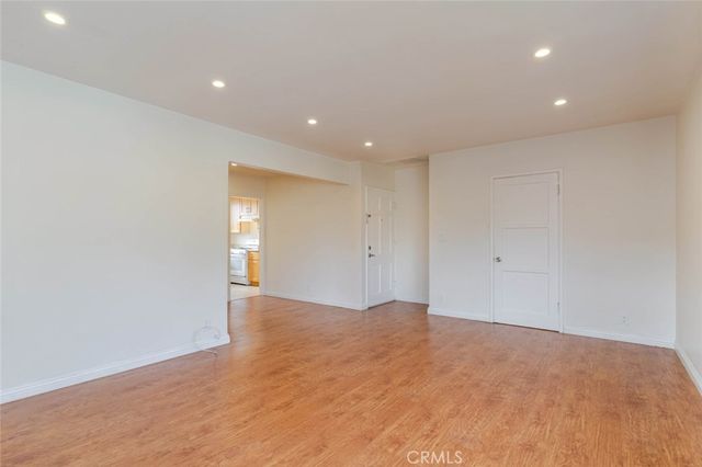 336 W Lexington Drive A, Glendale, CA 91203