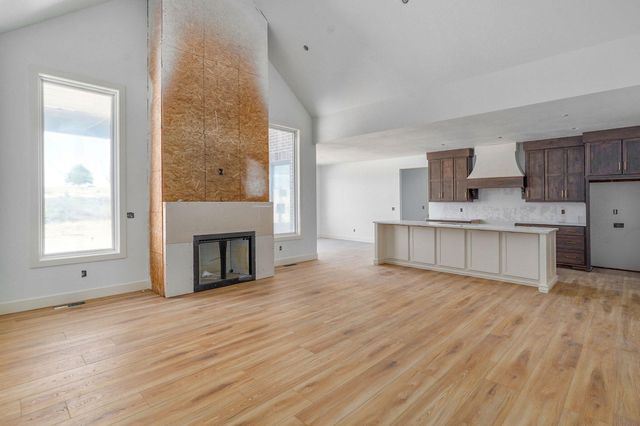 1326 N Dunmore Circle, Nixa, MO 65714