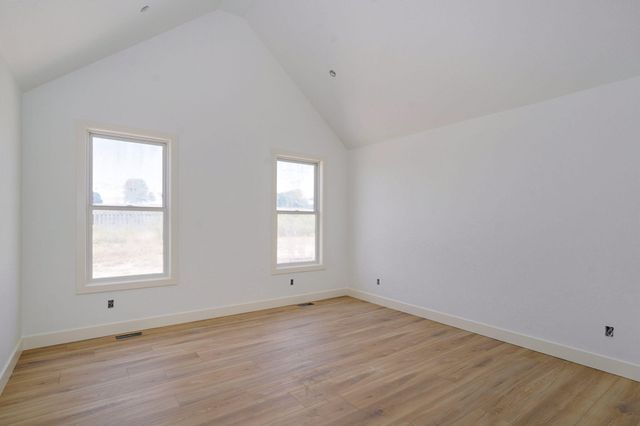 1326 N Dunmore Circle, Nixa, MO 65714