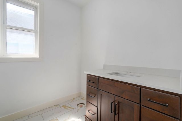1326 N Dunmore Circle, Nixa, MO 65714