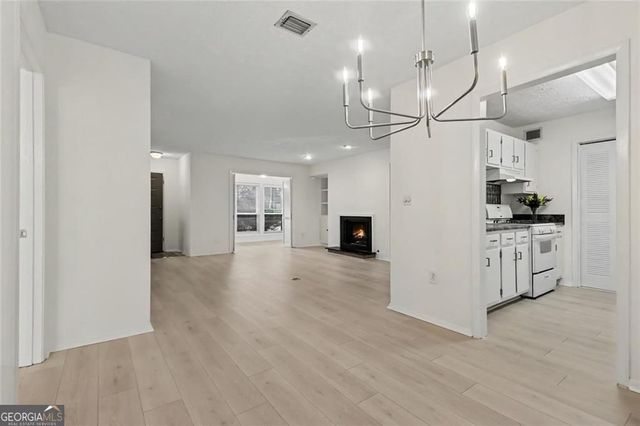 101 Dunbar Drive, Dunwoody, GA 30338