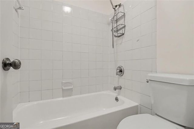 101 Dunbar Drive, Dunwoody, GA 30338