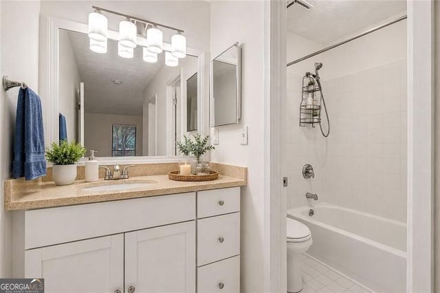 101 Dunbar Drive, Dunwoody, GA 30338